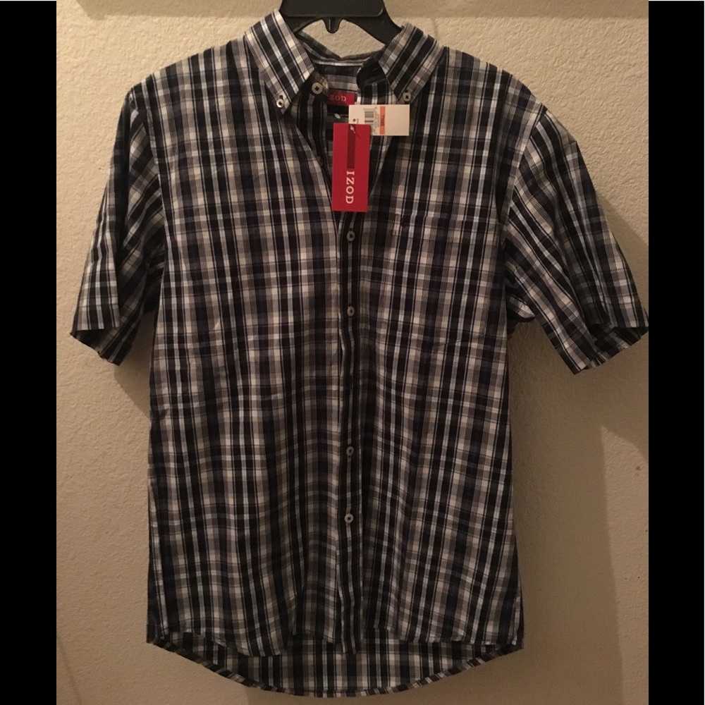 Men’s Small Izod Short sleeve button shirt